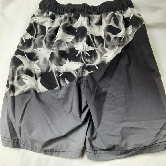 Size M(8) Boys Swim Trunks with Shark Design and Zip Pocket. Flawed. - Picture 2 of 9